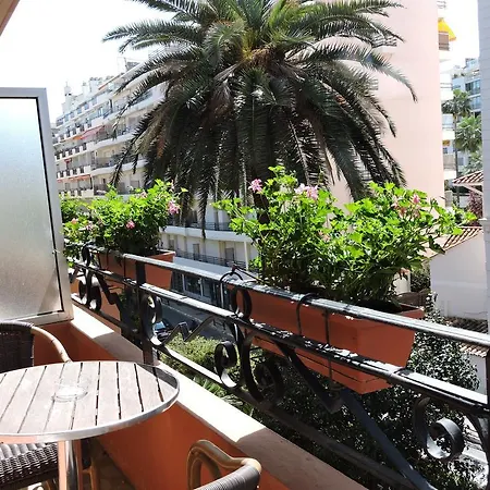Regina Hotel 3*