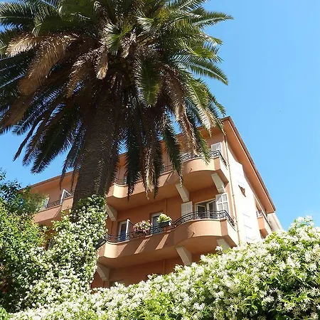 Hotel Regina 3*