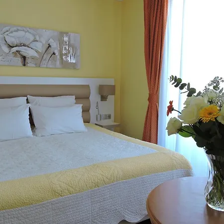 Regina Hotel